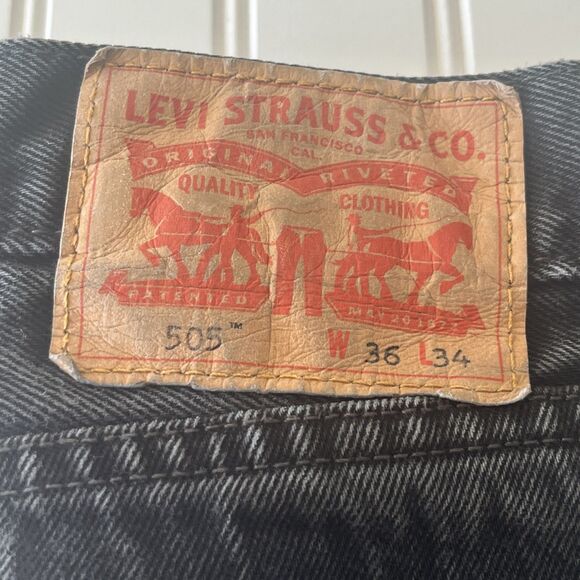 Levi's 505 Men's Jeans Size 36x34 Straight Fit Black Denim - Picture 3 of 10